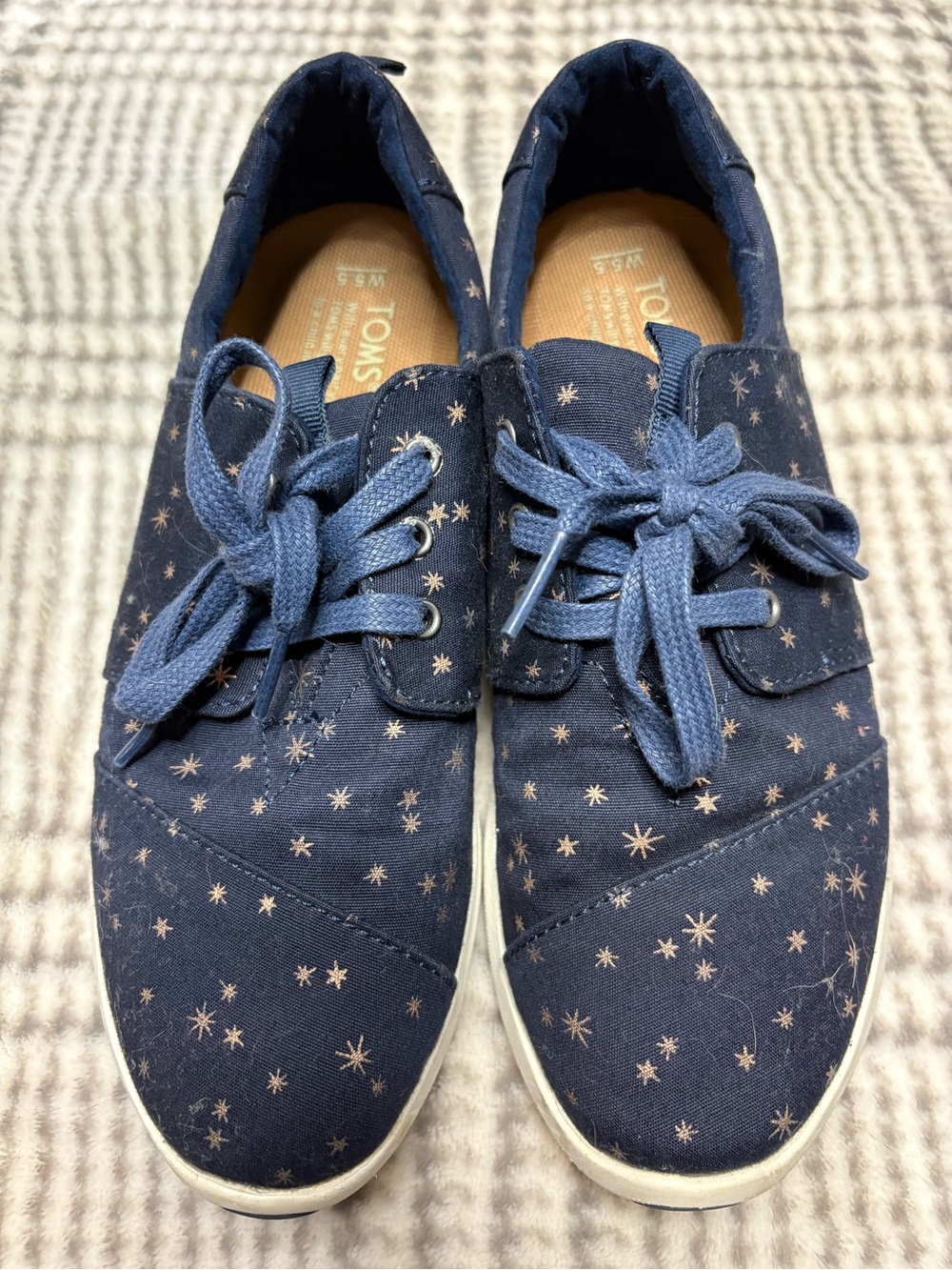 TOMS Women’s Navy Star Canvas Sneakers